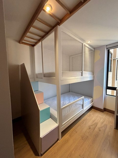 Muebles para niños, camarotes, juegos, camas, escritorios, decoración, vinilos, cambiadores, mecedoras, daybed, organizadores, closet, sillas, mesas, escritorios